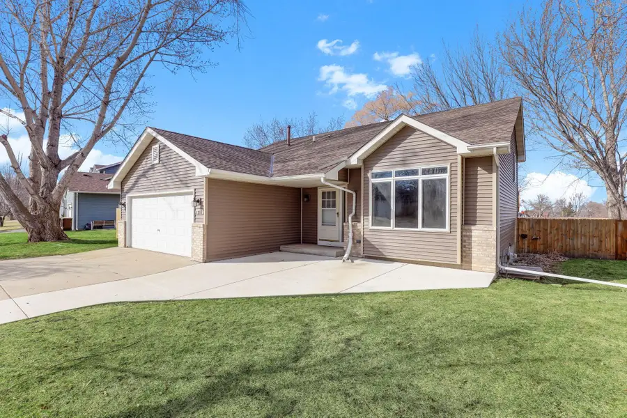 1202 Hawthorn Avenue, Buffalo, MN 55313 - #2