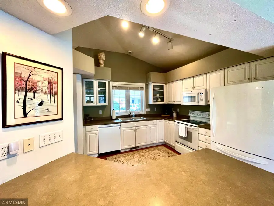 7808 Victoria Circle, Minneapolis, MN 55426 - #3