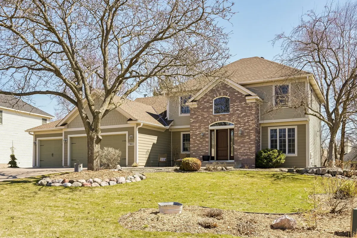 7901 Bristol Road, Woodbury, MN 55125 - #1