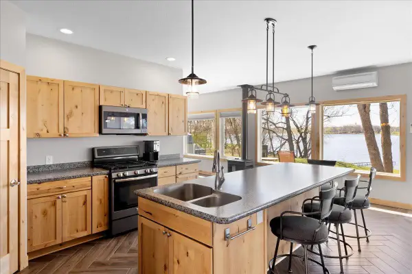 1642 Scenic Hideaway Lane Ne, Elysian, MN 56028