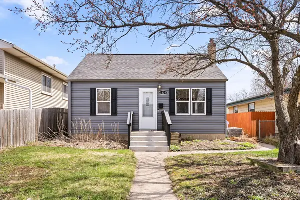 3839 2nd Street Ne, Minneapolis, MN 55421