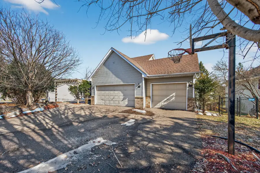 2970 Western Avenue N, Saint Paul, MN 55113 - #3