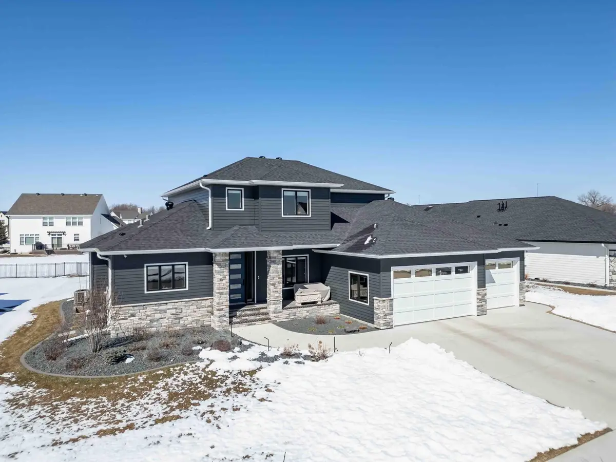 324 25th Avenue E, West Fargo, ND 58078 - #1