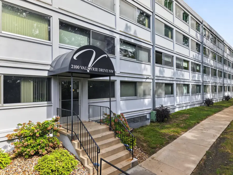 2100 Valkyrie Drive Nw #201, Rochester, MN 55901 - #3