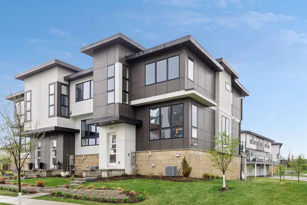 5017 161st Street W, Lakeville, MN 55044