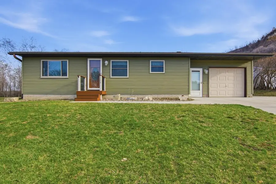 E208 N Buffalo Court, Nelson, WI 54756 - #2