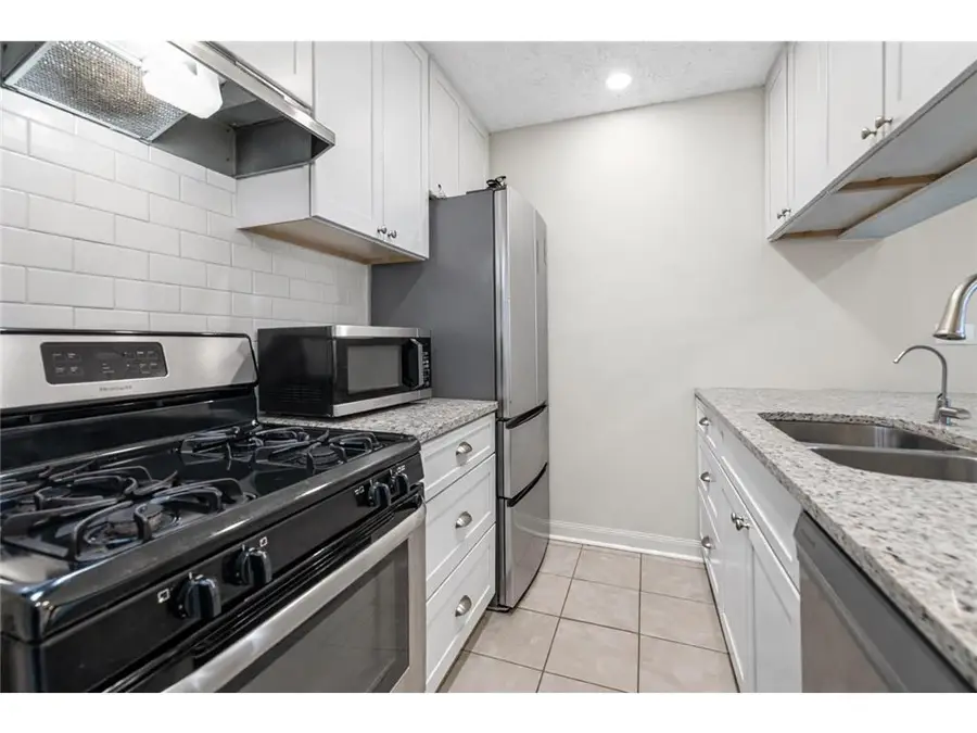 6016 Golden Valley Road, Minneapolis, MN 55422 - #2