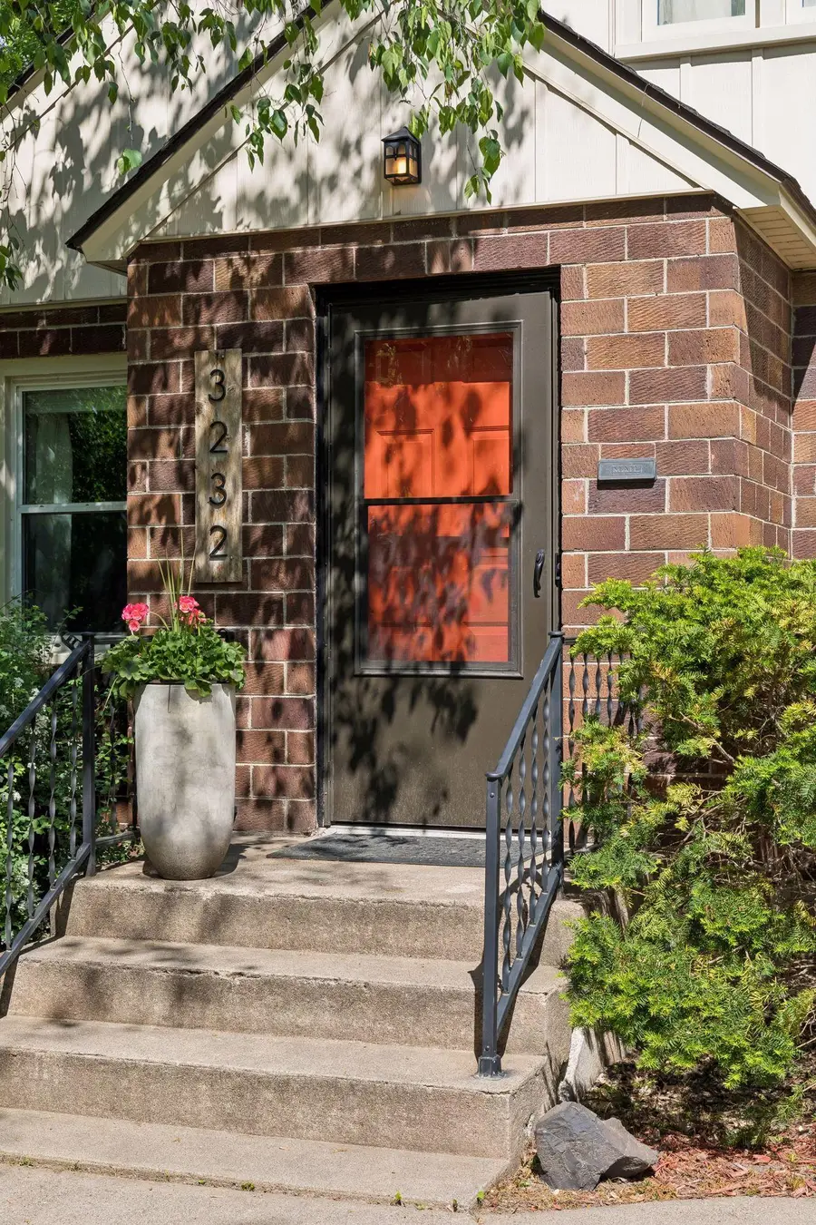 3232 Drew Avenue N, Minneapolis, MN 55422 - #3