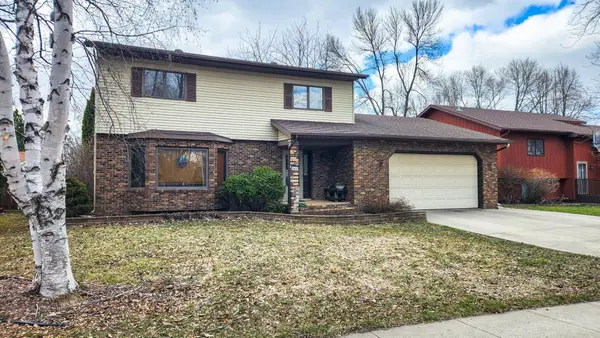 1937 19th Street S, Fargo, ND 58103