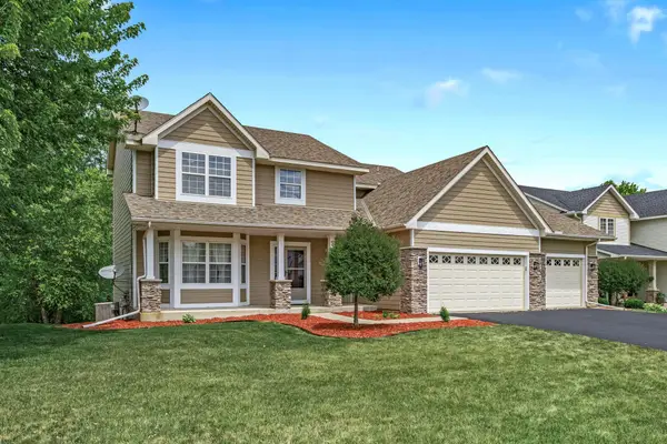 5384 Radford Avenue Ne, Rogers, MN 55374