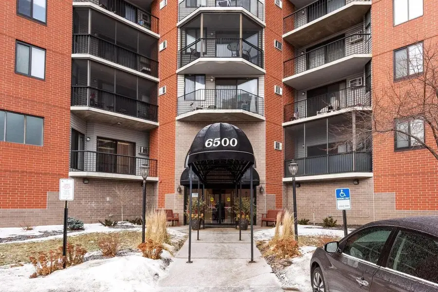 6500 Woodlake Drive #313, Minneapolis, MN 55423 - #2