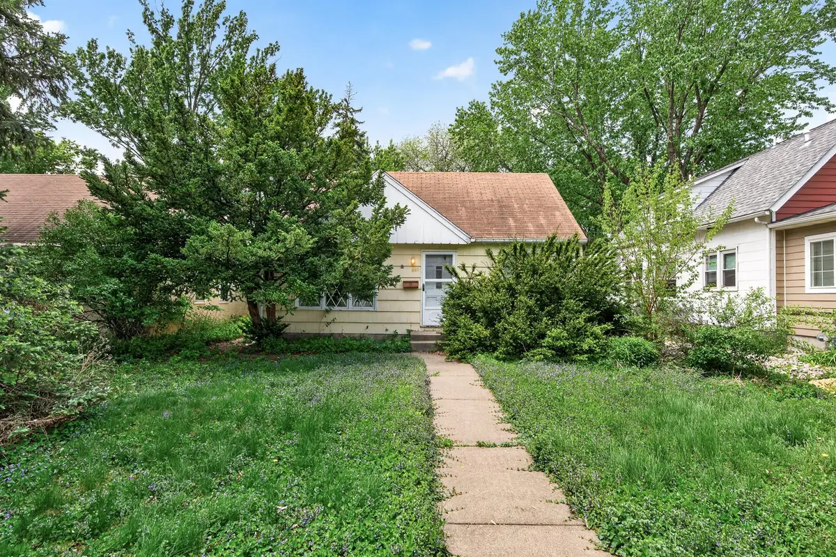 841 20th Avenue Se, Minneapolis, MN 55414 - #1