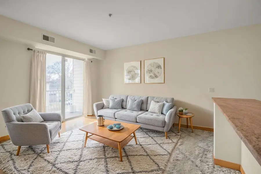 2900 University Avenue Se #302, Minneapolis, MN 55414 - #3