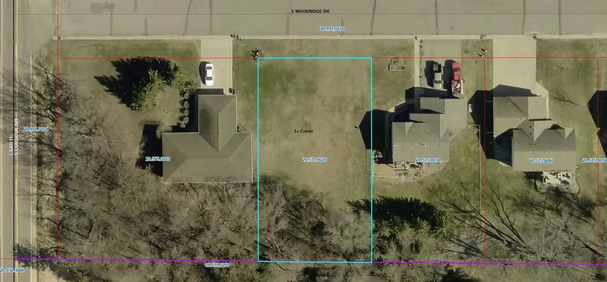 315 E Woodridge Drive, Le Center, MN 56057 - #1