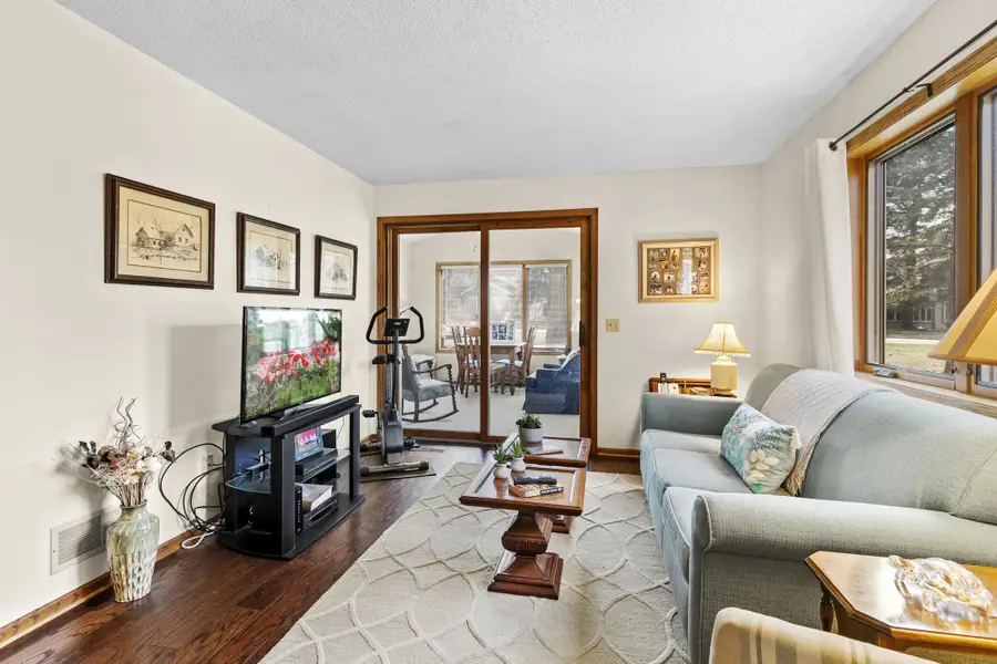 2540 Sumac Circle, Saint Paul, MN 55110 - #3