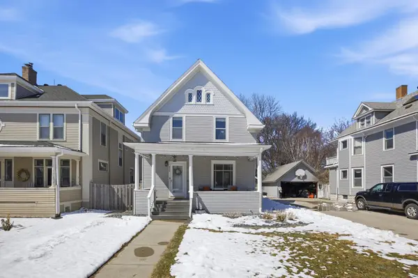 429 7th Street S, Moorhead, MN 56560