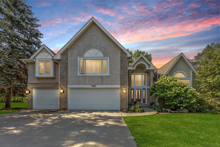 240 Cottonwood Drive, Saint Paul, MN 55127 - #2