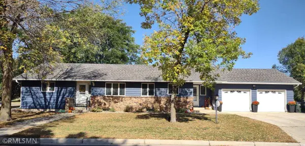 643 W Hall Avenue, Buffalo Lake, MN 55314