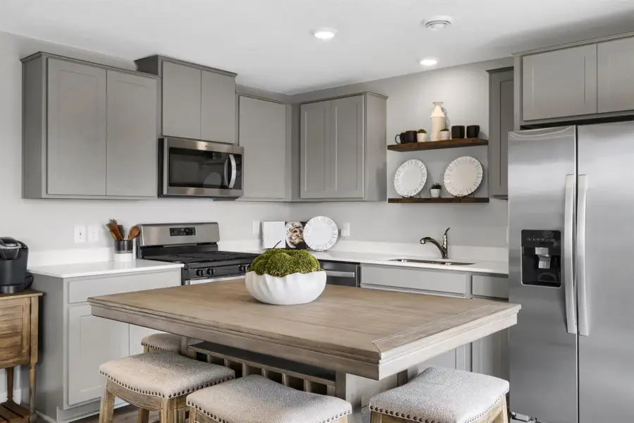 19341 137th Avenue N, Rogers, MN 55374 - #3