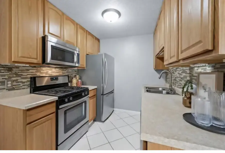 536 78th Avenue Ne, Spring Lake Park, MN 55432 - #2