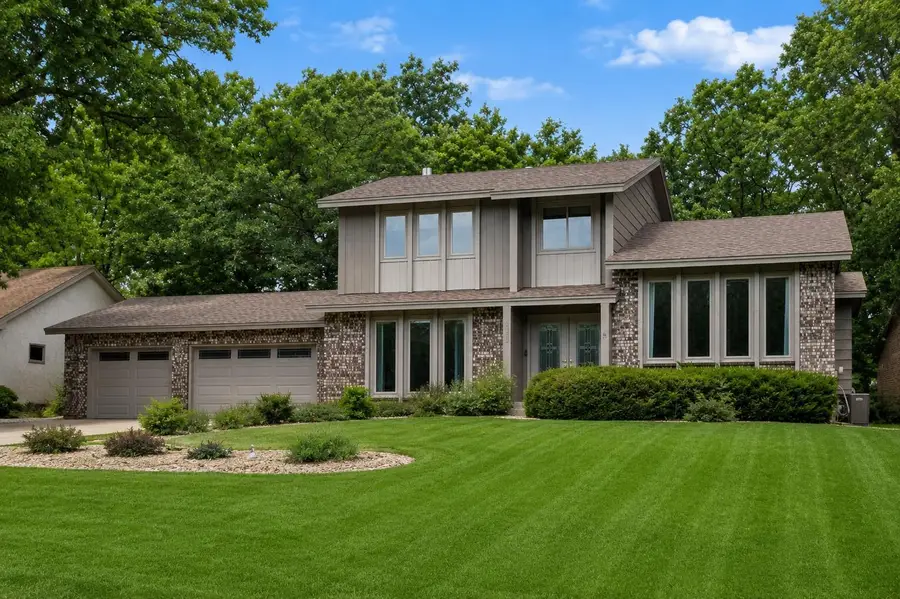 3170 12th Street Nw, New Brighton, MN 55112 - #2