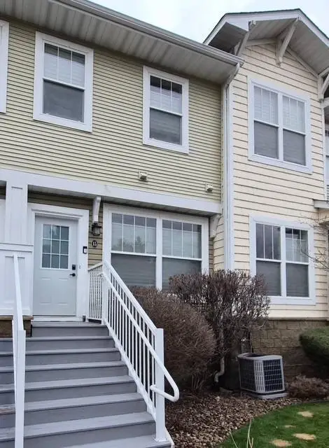 1240 County Road D E #15, Maplewood, MN 55109 - #2