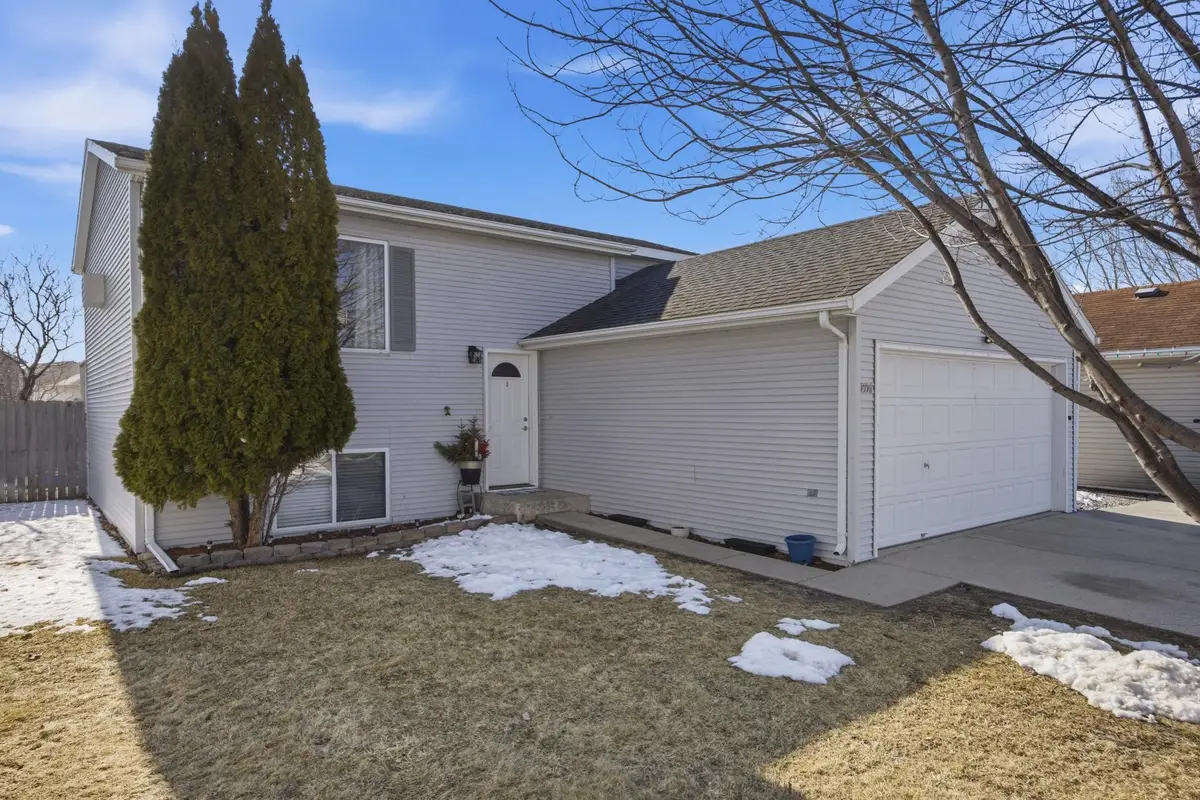 5556 18th Street S, Fargo, ND 58104 - #1