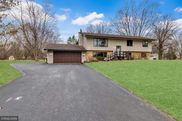 19525 Country Circle E, Rogers, MN 55374