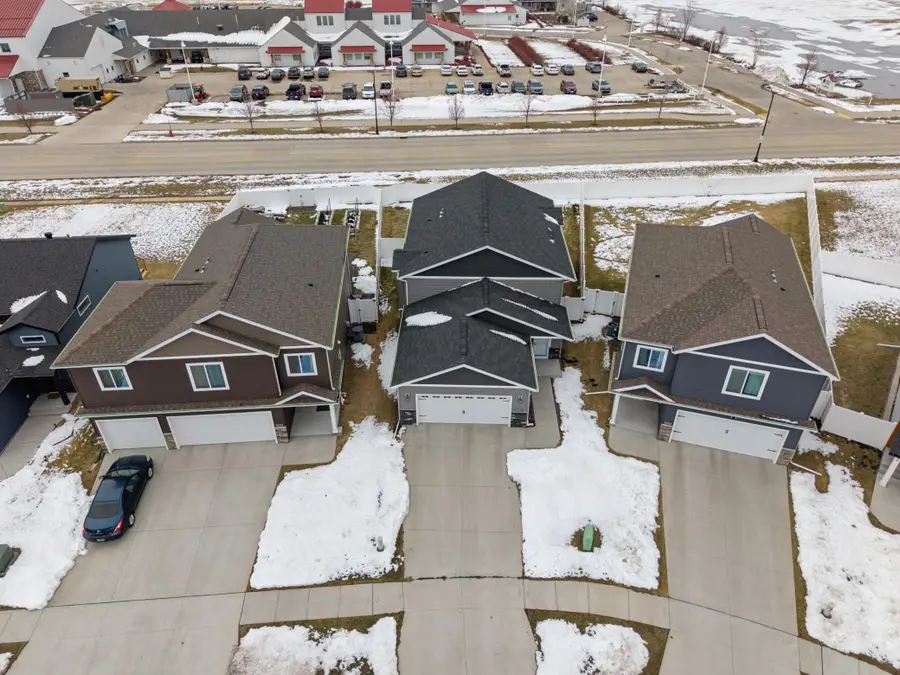 1588 69th Avenue S, Fargo, ND 58104 - #2