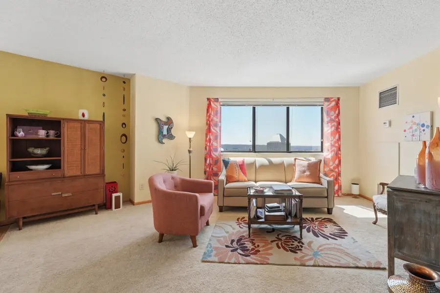 78 10th Street E #2702, Saint Paul, MN 55101 - #2