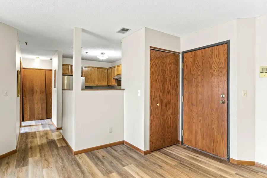 1215 Ferndale Street N #A12, Saint Paul, MN 55119 - #3