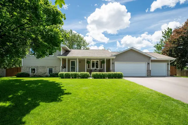 3352 132nd Circle Nw, Minneapolis, MN 55448