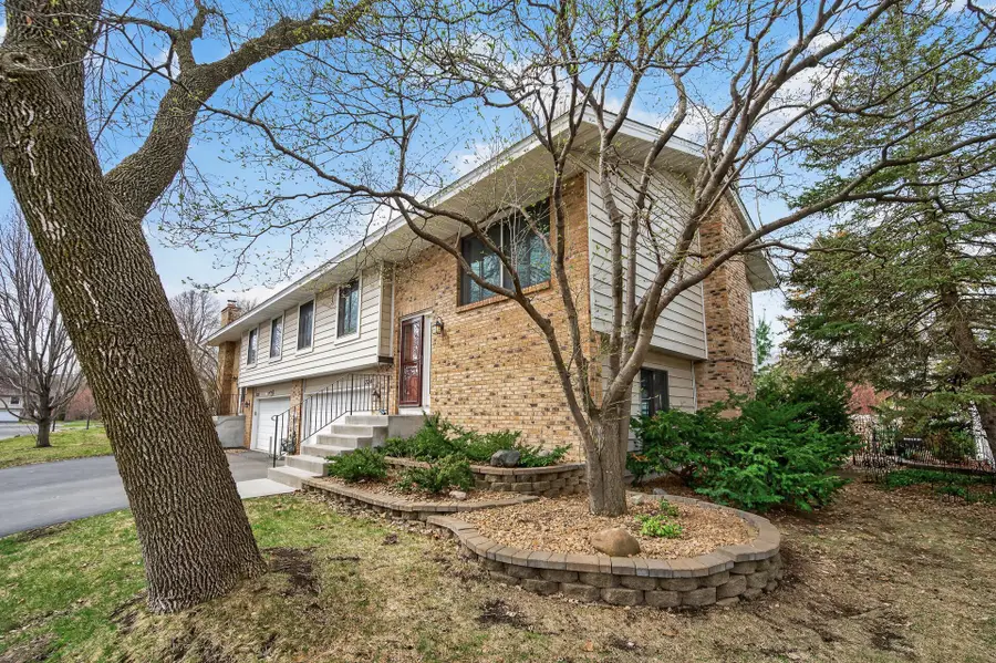 2240 Oregon Court, Saint Louis Park, MN 55426 - #2