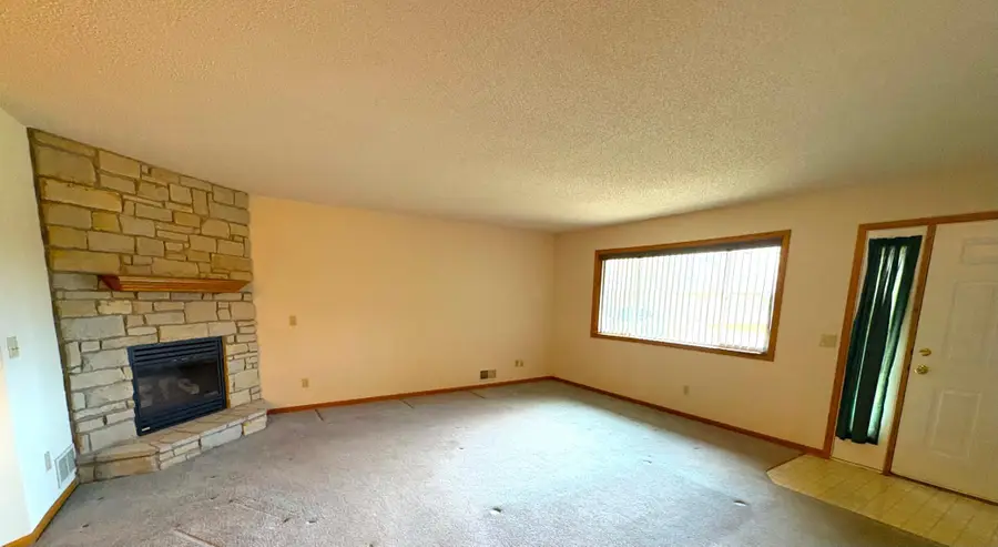 6811 York Place N #4, Brooklyn Center, MN 55429 - #3