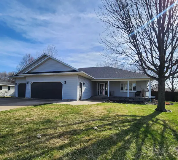 905 4th Avenue Se, Pipestone, MN 56164