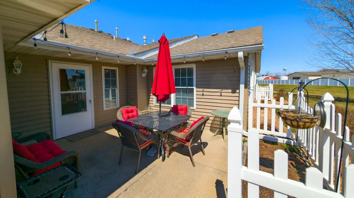 1906 Oak Tree Lane #B, Austin, MN 55912 - #1