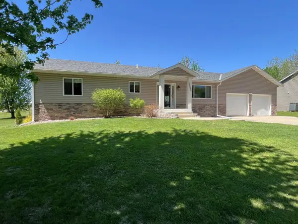 4806 22nd Street Ne, Willmar, MN 56201