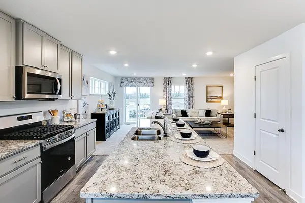 6739 Hinterland Trail S, Cottage Grove, MN 55016