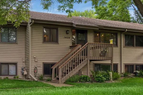 1432 Arden View Drive, Saint Paul, MN 55112