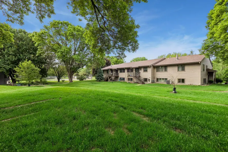 1432 Arden View Drive, Saint Paul, MN 55112 - #3
