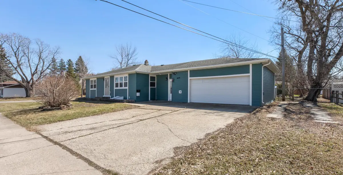 1409 13th Avenue N, Moorhead, MN 56560 - #1