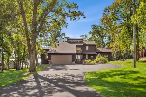 51224 Pelican Point Drive, Detroit Lakes, MN 56501