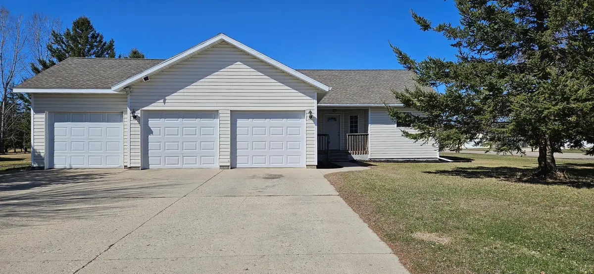 1033 5th Avenue Nw, Perham, MN 56573 - #1