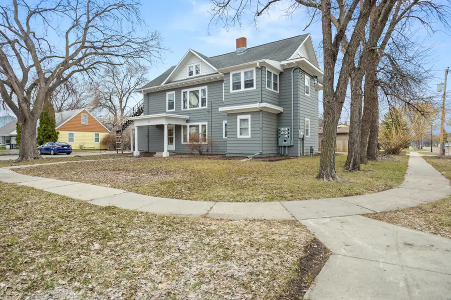 826 21st Street S, Fargo, ND 58103 - #3