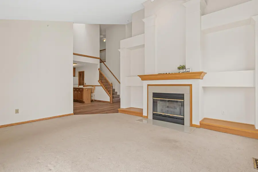 840 Old Town Drive, Saint Paul, MN 55112 - #2