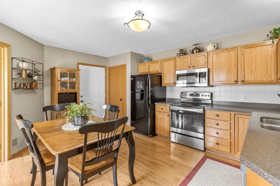 7460 Hinton Park Avenue S, Cottage Grove, MN 55016 - #3