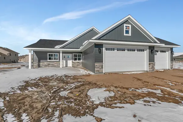 3085 Nottingham Road S, Saint Cloud, MN 56301