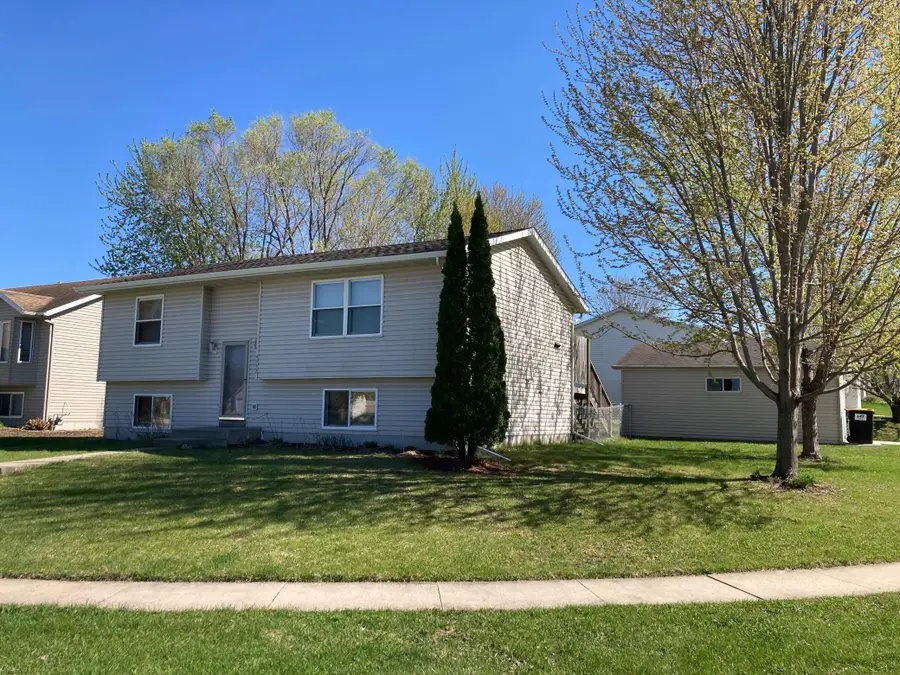 4932 NW 10th Street Nw, Rochester, MN 55901 - #2