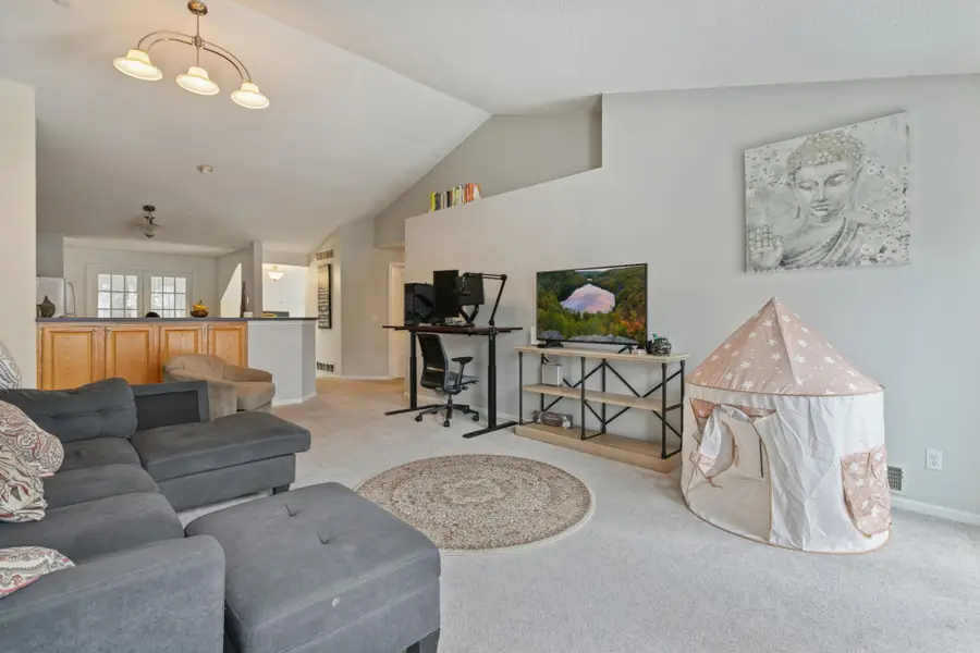 2216 Water Lilly Lane #607, Eagan, MN 55122 - #2