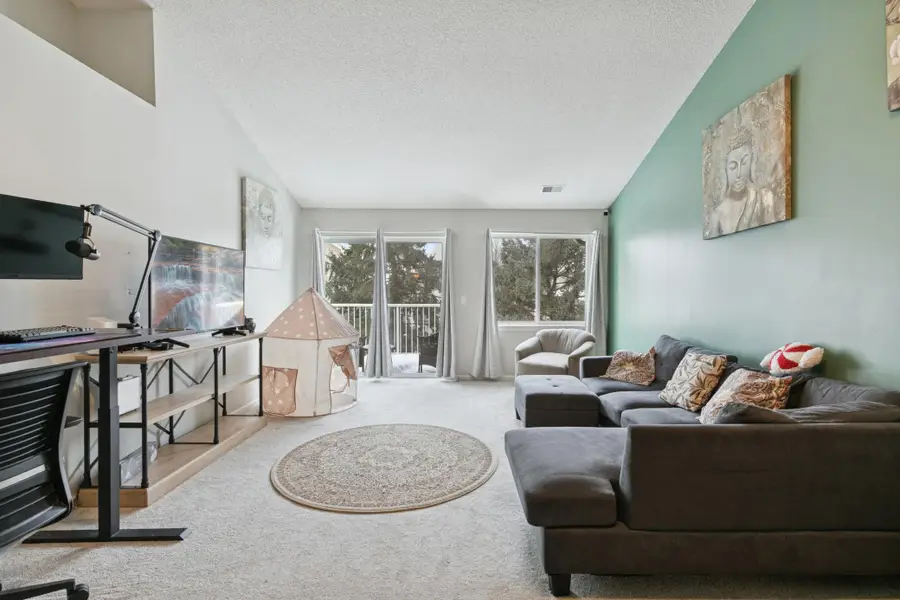 2216 Water Lilly Lane #607, Eagan, MN 55122 - #3